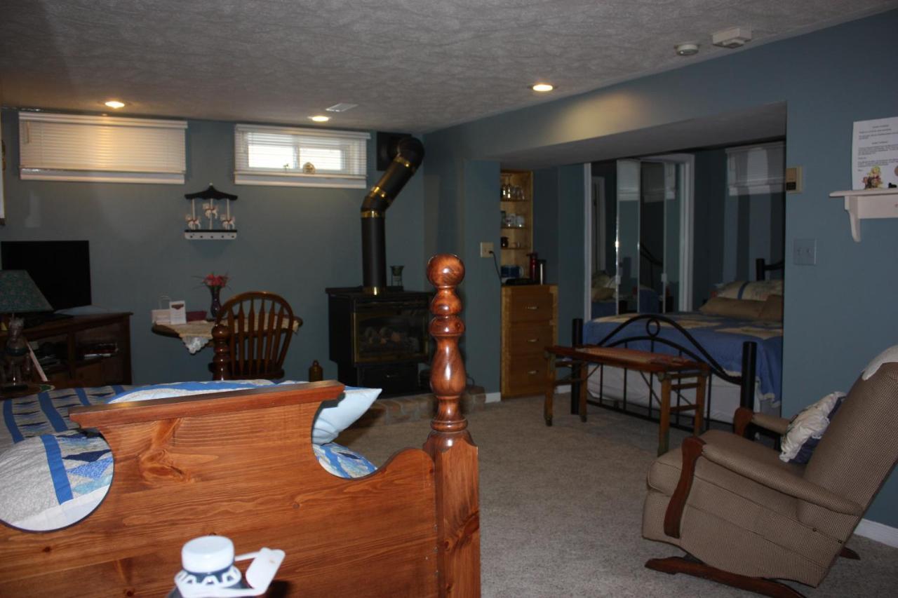Carrousel Bed & Breakfast Cayuga 部屋 写真